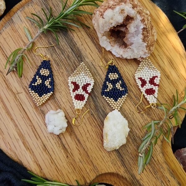 small moon pattern earrings made with beads